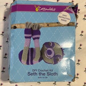 Cottondale DIY Crochet Kit - Seth the Sloth